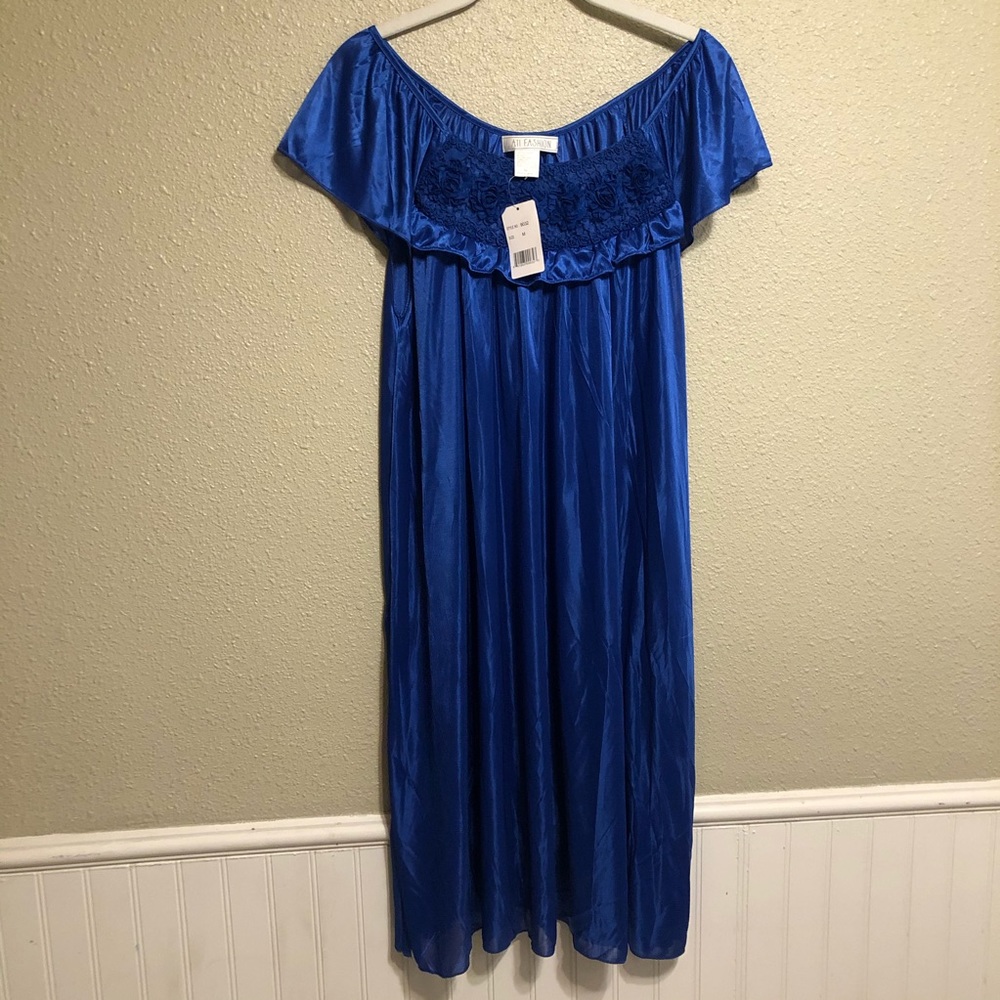 NWT LAti Fashion
